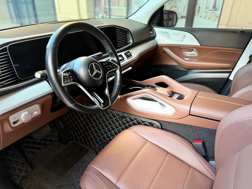 Mercedes-Benz GLE (Import) — миниатюра 7