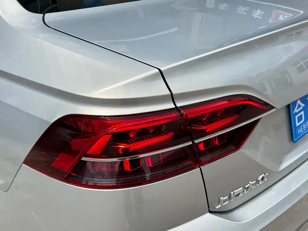Volkswagen Phideon — миниатюра 10