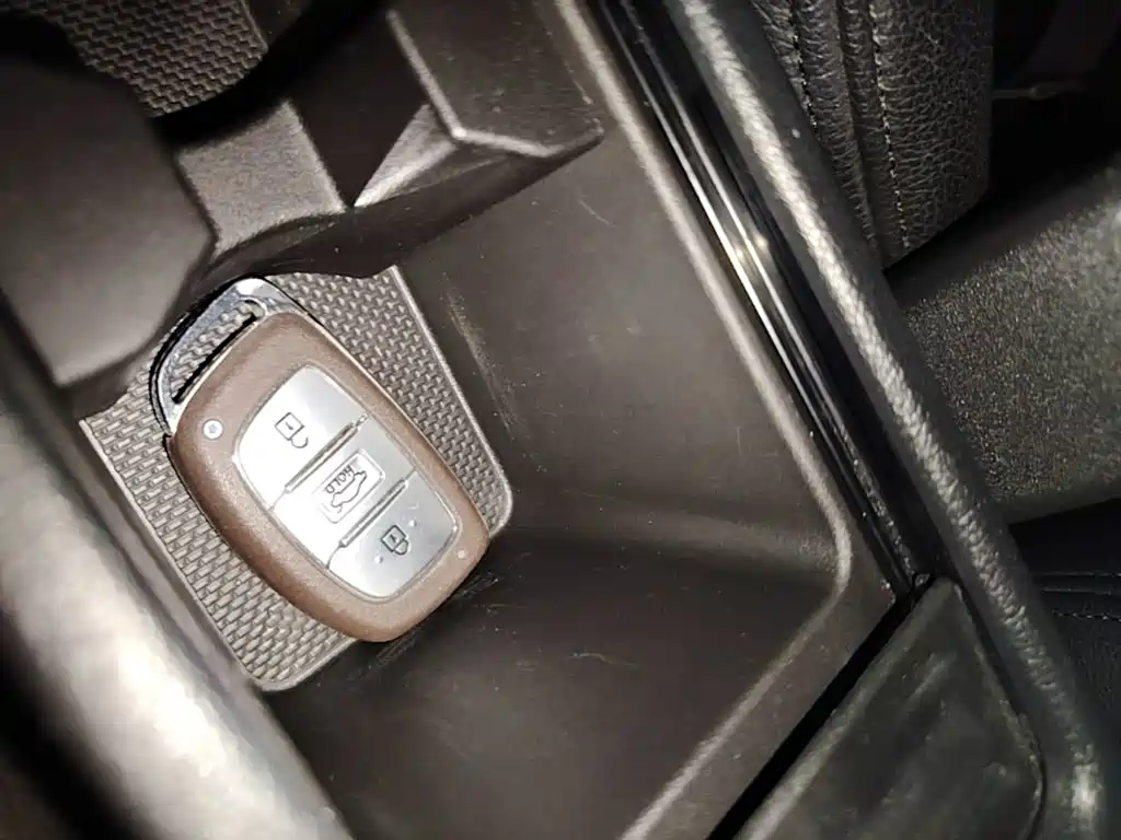 Hyundai Elantra Langdong — миниатюра 9