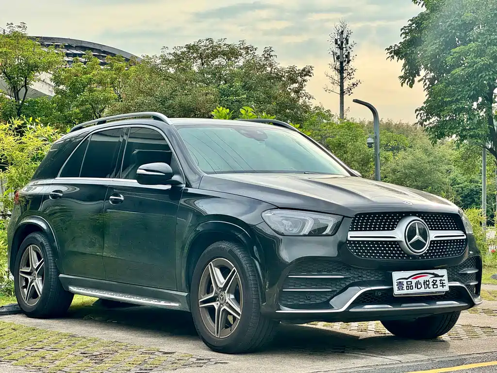 Mercedes-Benz GLE (Import) — миниатюра 3