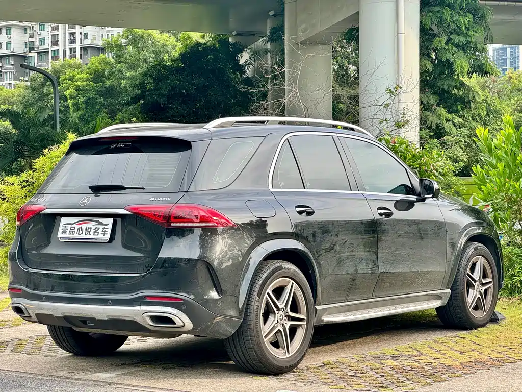 Mercedes-Benz GLE (Import) — миниатюра 12