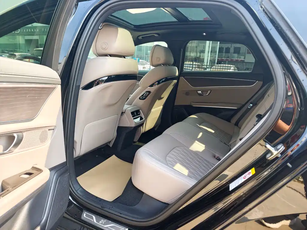 BYD Han — миниатюра 6
