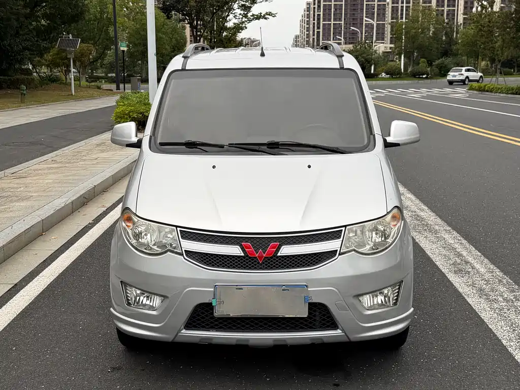 Wuling Hongguang — миниатюра 2