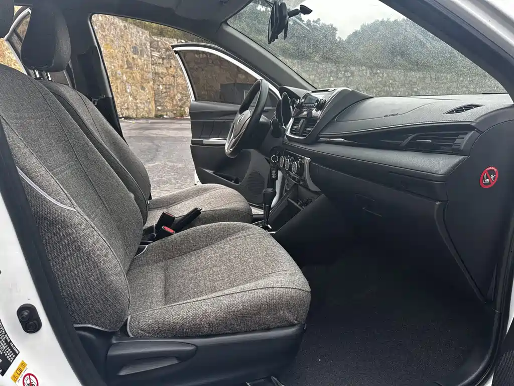 TOYOTA YARIS L ZHIXUAN