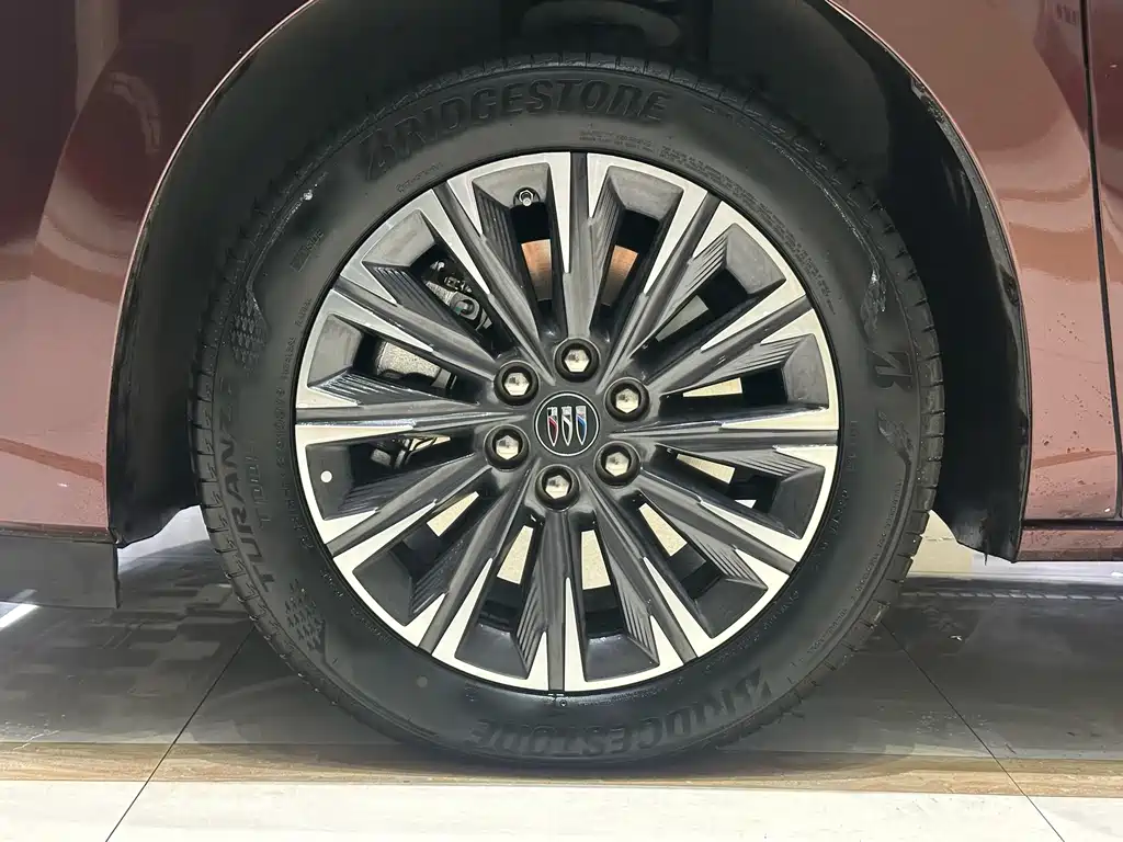 Buick GL8 2025 Premium