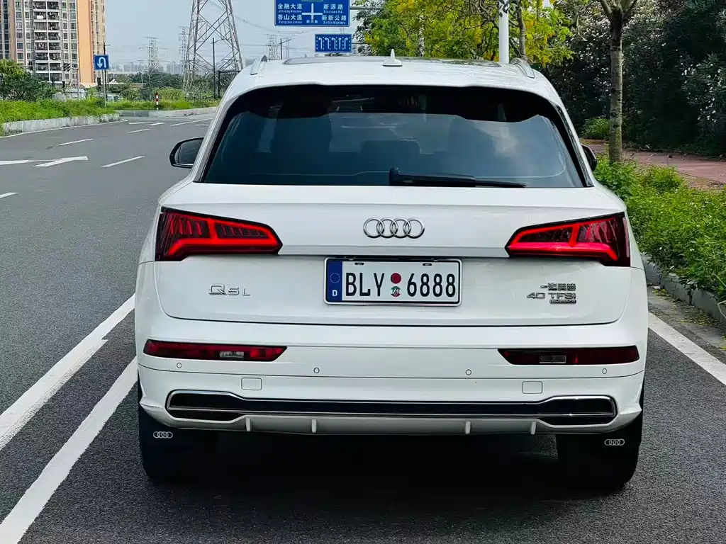Audi Q5L — миниатюра 4
