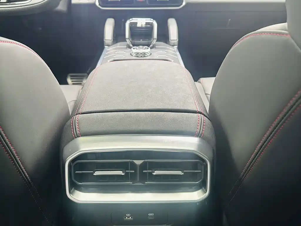 Jetour Traveller — миниатюра 10