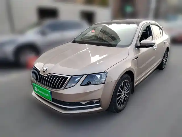 SKODA OCTAVIA 2019