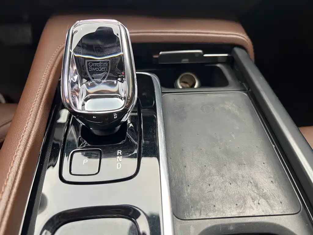 Volvo S90 — миниатюра 26