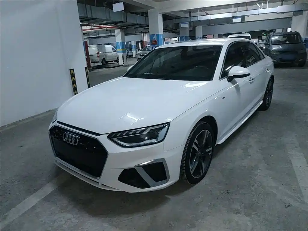 Audi A4L 2021
