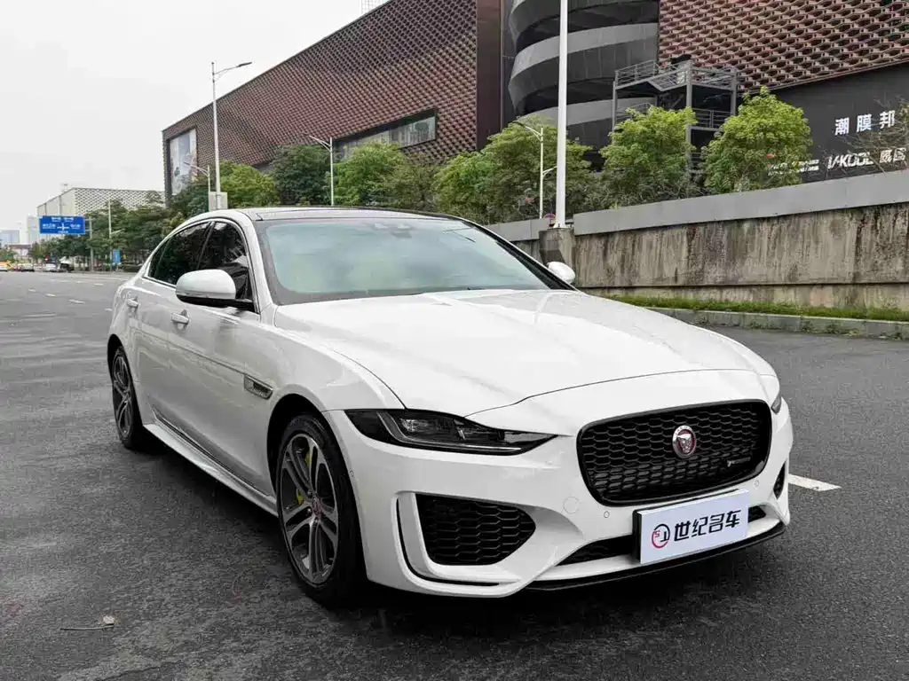 Jaguar XEL — миниатюра 3