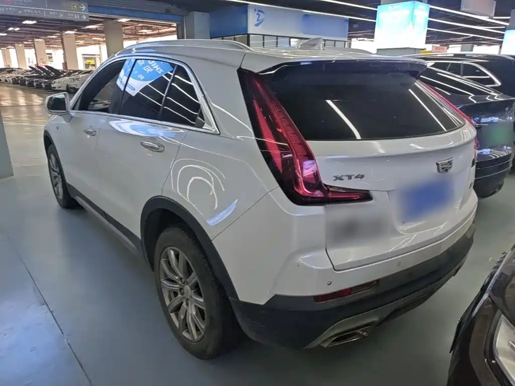 Cadillac XT4 — миниатюра 5