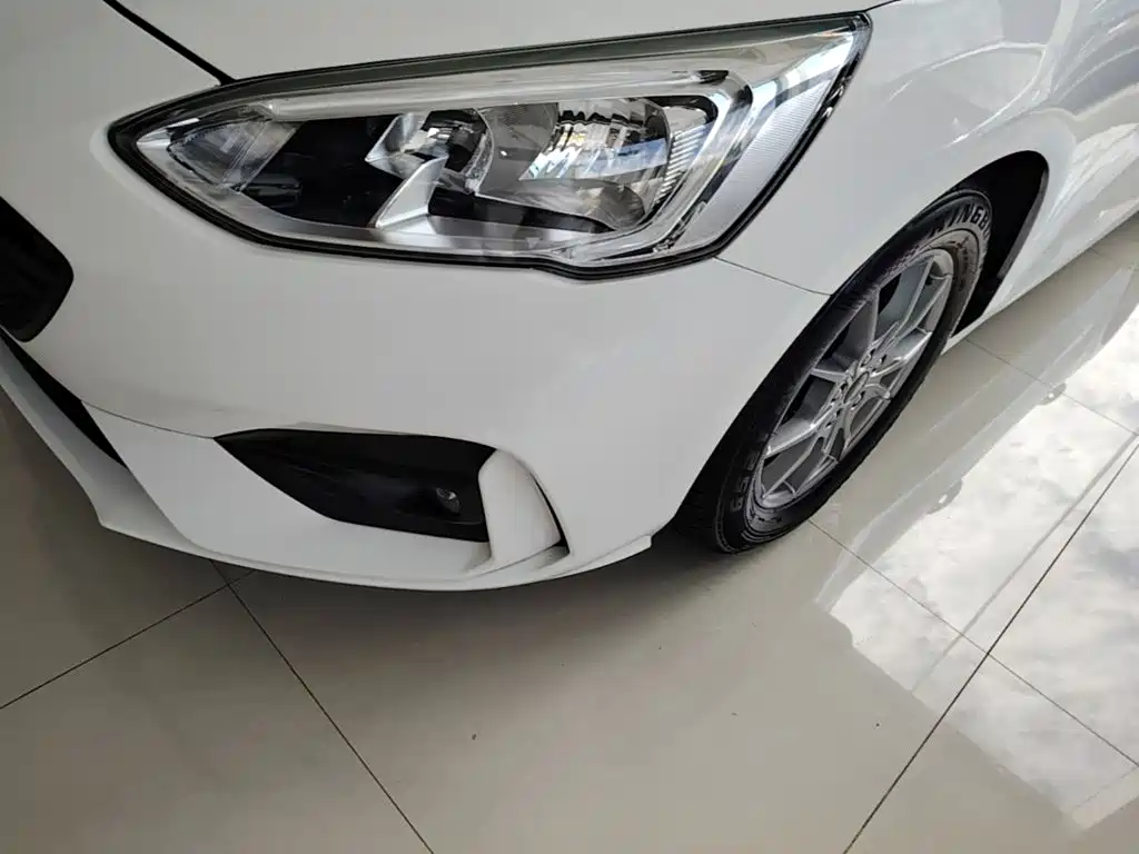 Ford Focus — миниатюра 24