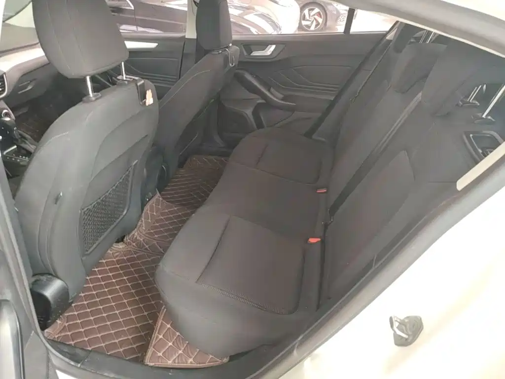 Ford Focus — миниатюра 17