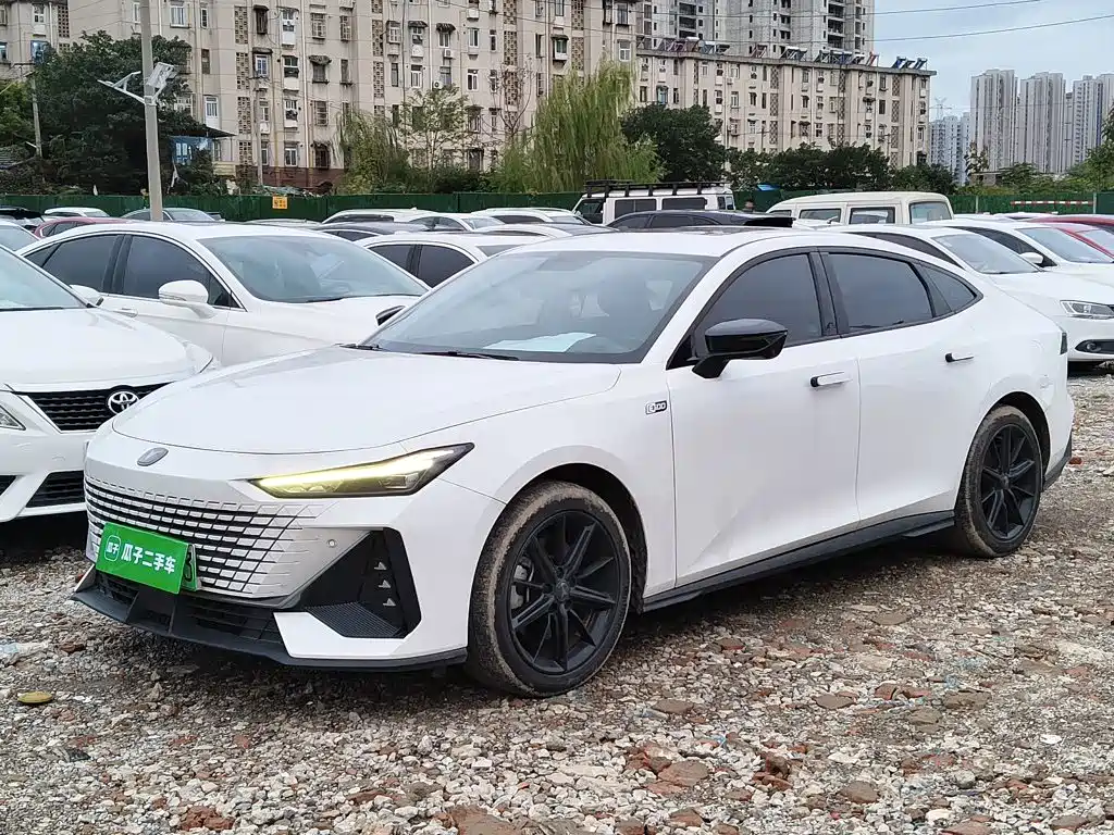 Changan UNI-V iDD — миниатюра 2