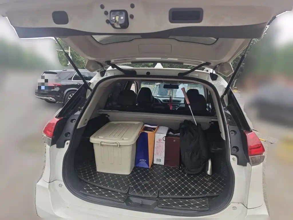 Nissan X-Trail — миниатюра 10