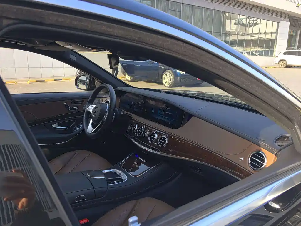 MERCEDES-BENZ S CLASS