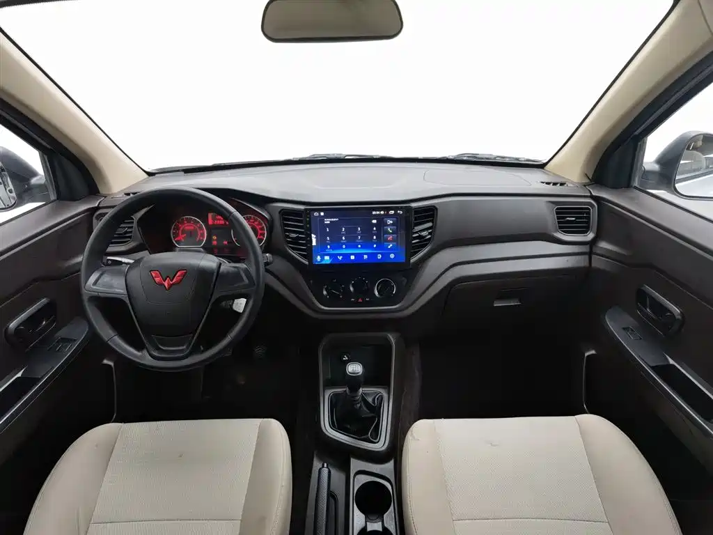Wuling V 2022 1.5L LAR
