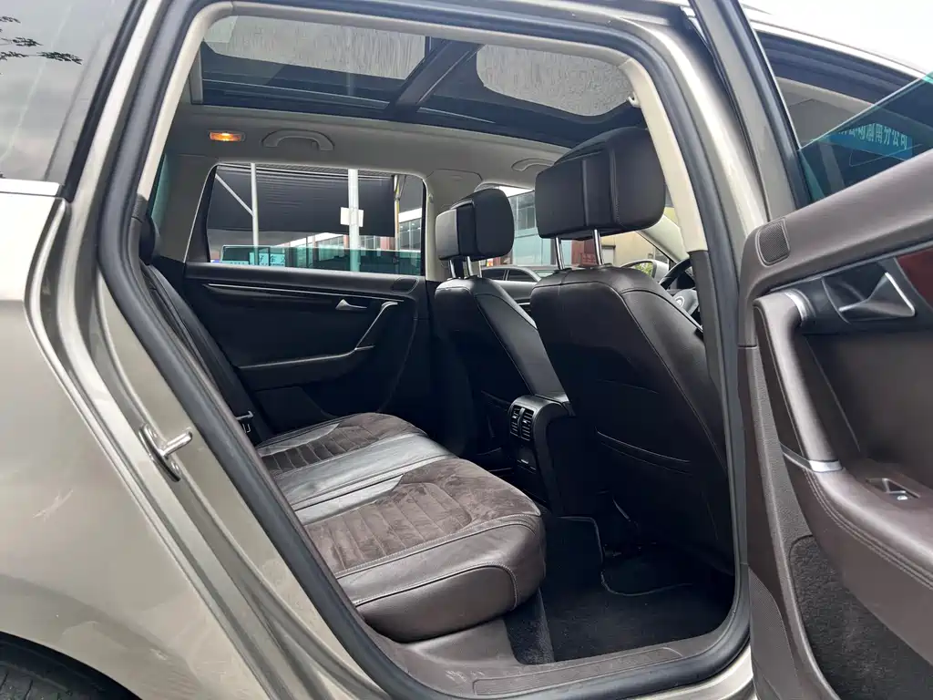 Volkswagen Magotan (Import) — миниатюра 23