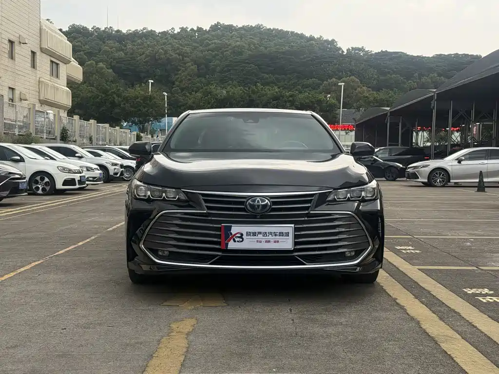 Toyota Avalon — миниатюра 3