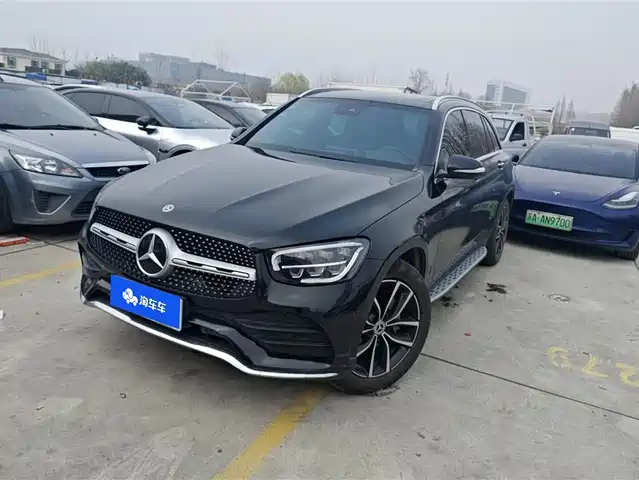 MERCEDES-BENZ GLC
