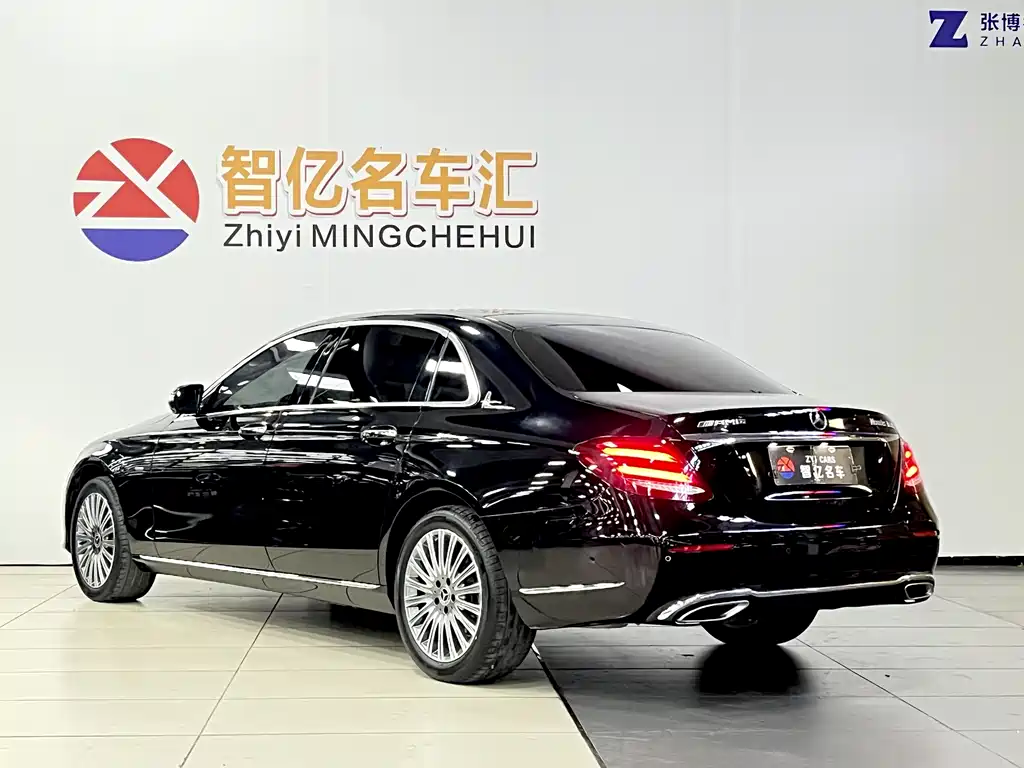 MERCEDES-BENZ E CLASS