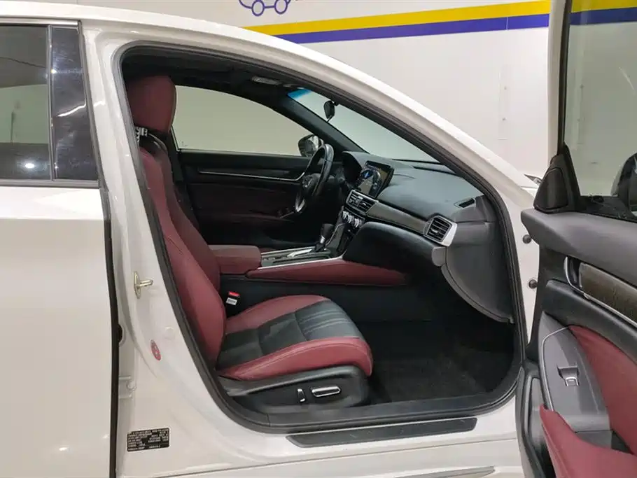 Honda Inspire 2022 260TURBO