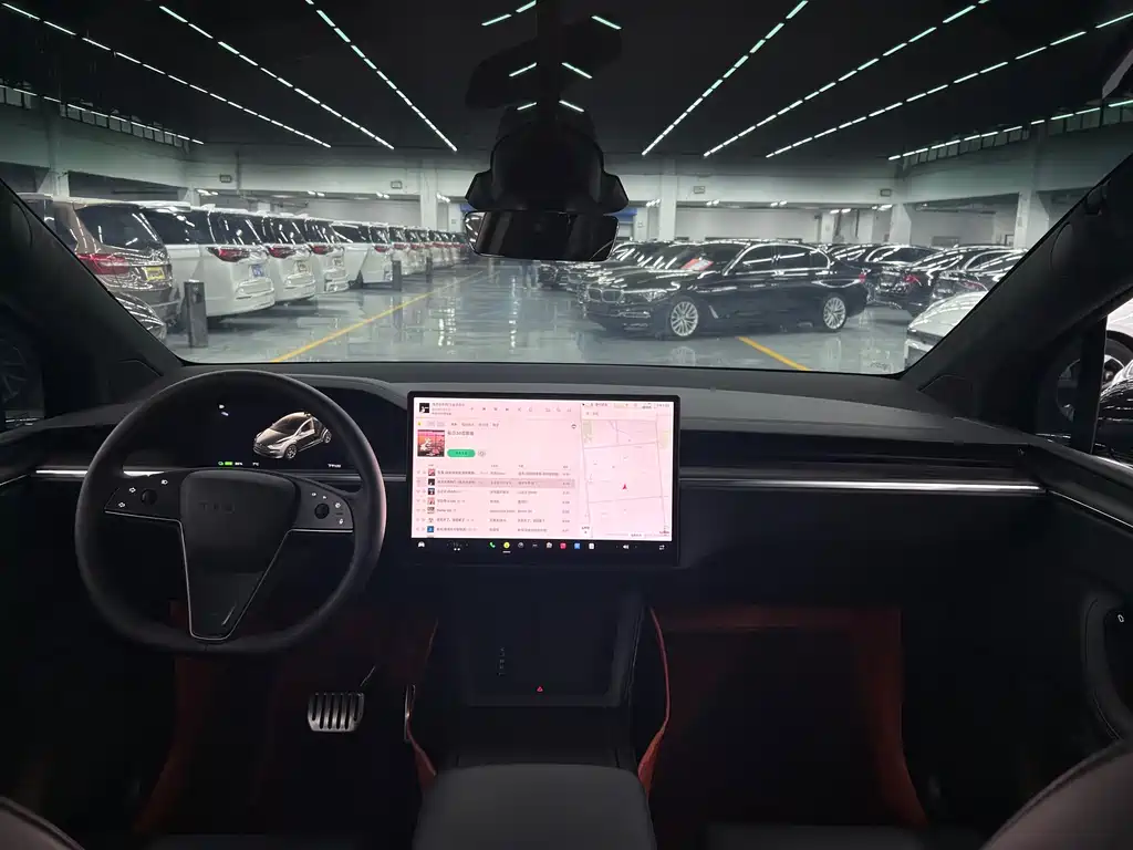TESLA MODEL X