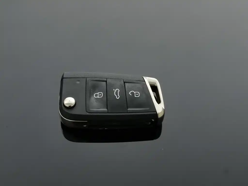Volkswagen Tiguan L — миниатюра 19