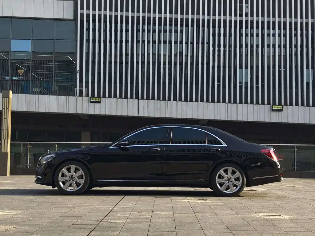 MERCEDES-BENZ S CLASS