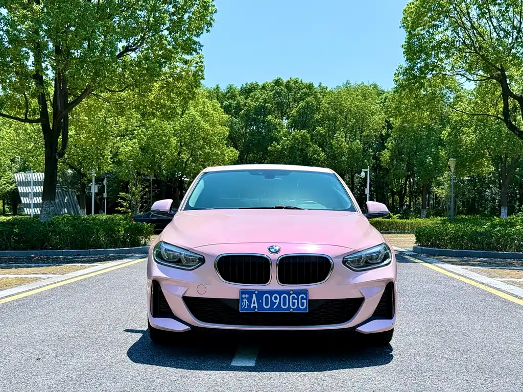 BMW  1 SERIES