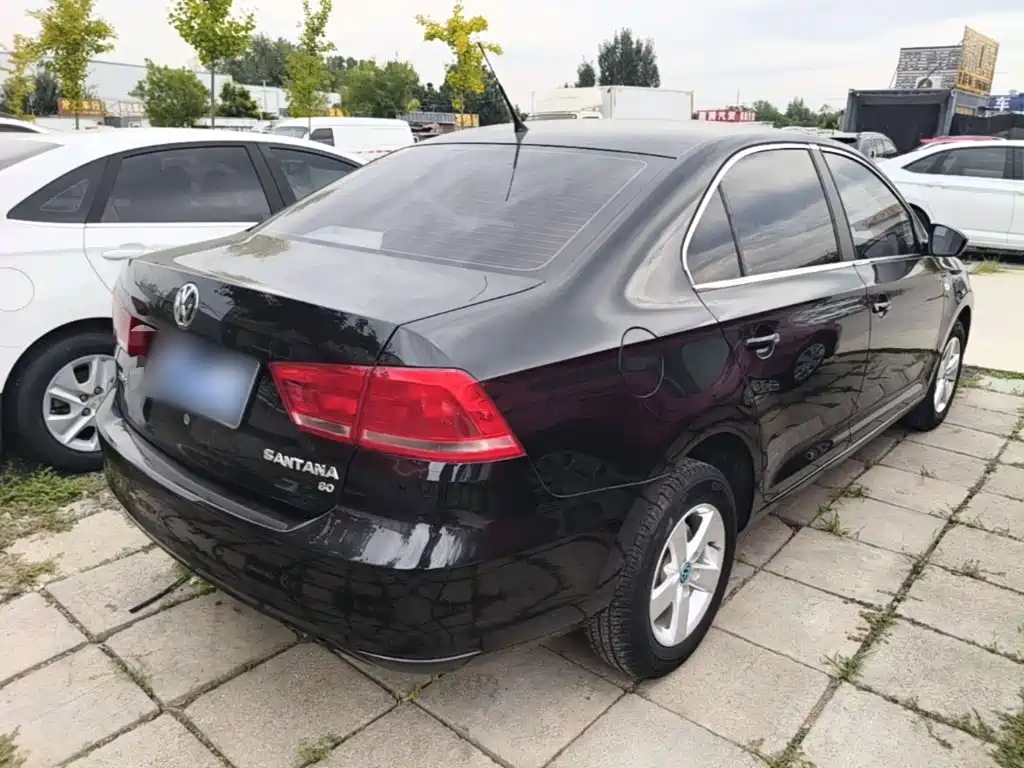 Volkswagen Santana — миниатюра 7