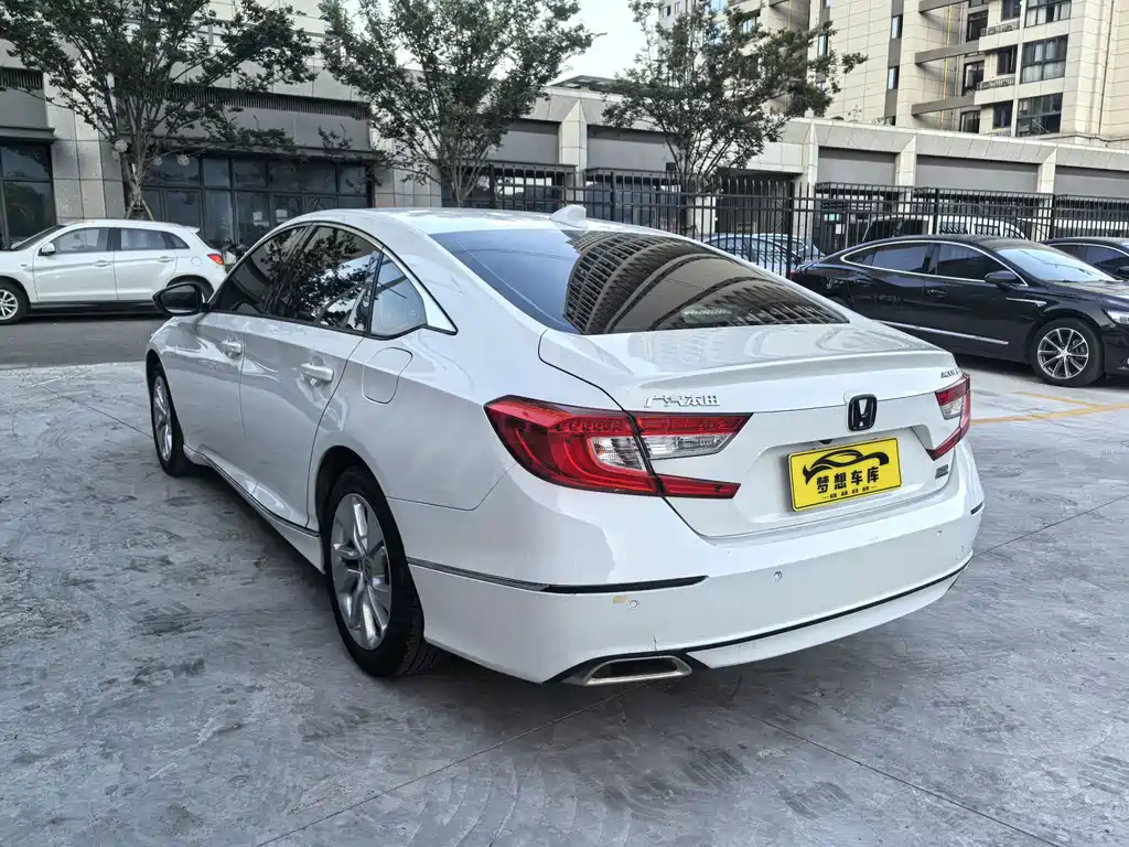 Honda Accord — миниатюра 4