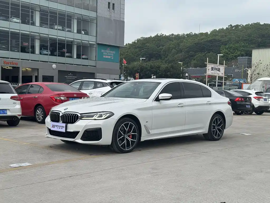 BMW 5 Series 2022