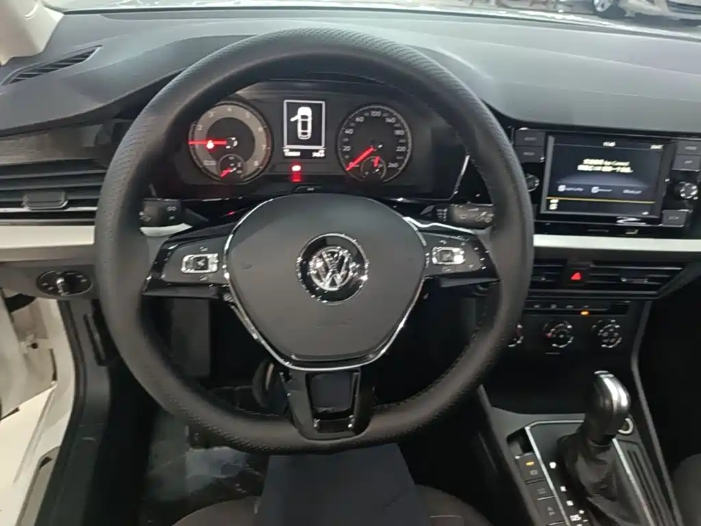 Volkswagen Lavida — миниатюра 11