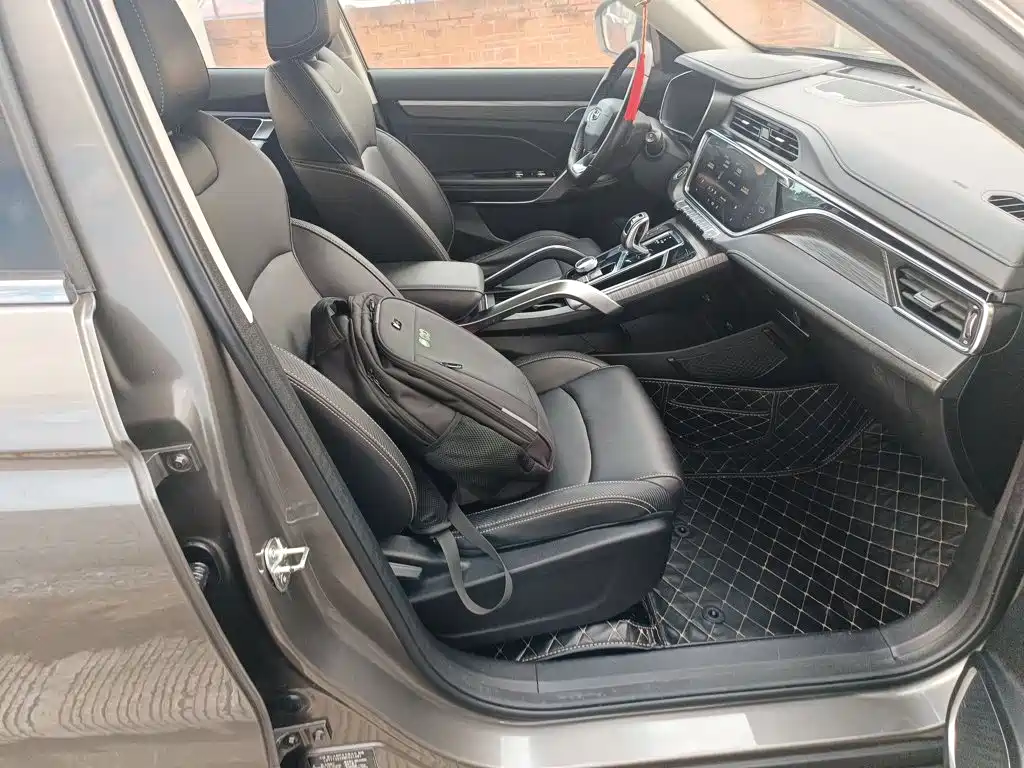 Geely Boyue — миниатюра 25