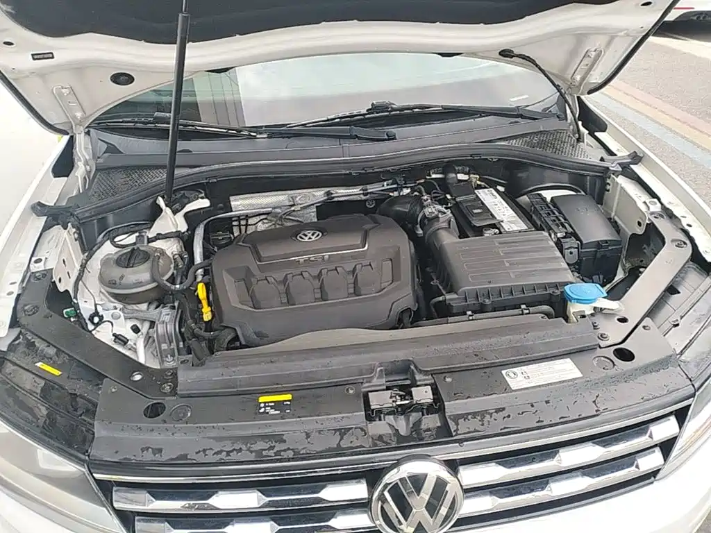 Volkswagen Tiguan L — миниатюра 20