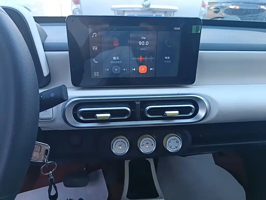 Wuling MINIEV — миниатюра 13