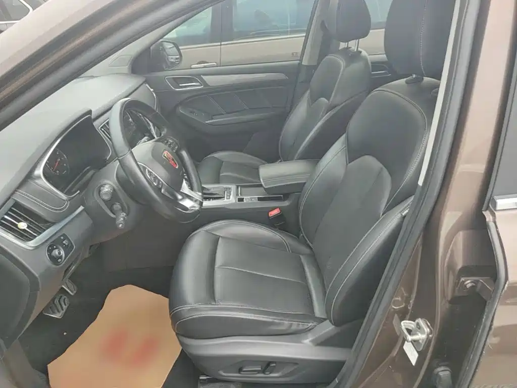 Roewe RX5 — миниатюра 15
