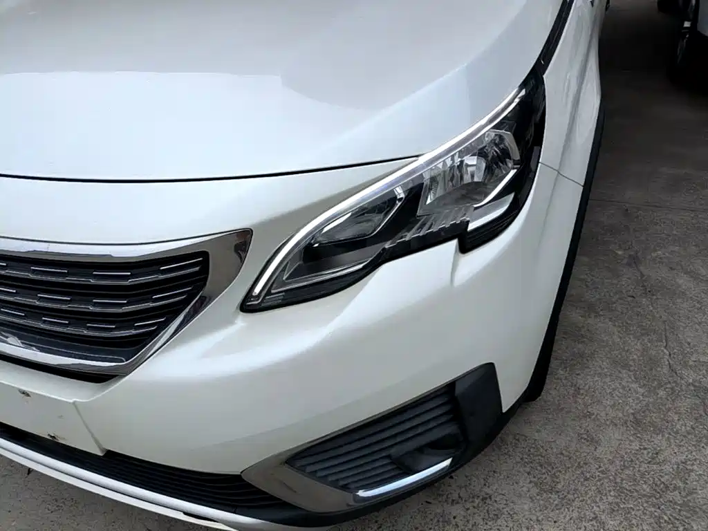 Peugeot 5008 — миниатюра 24