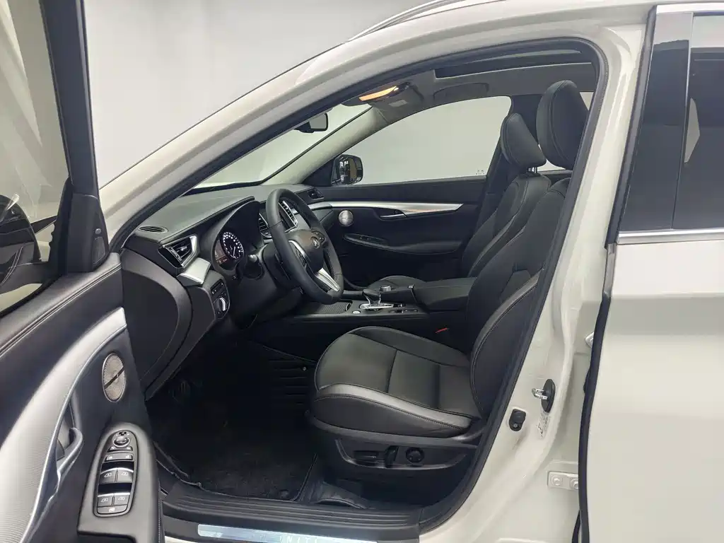 Infiniti QX50 — миниатюра 8