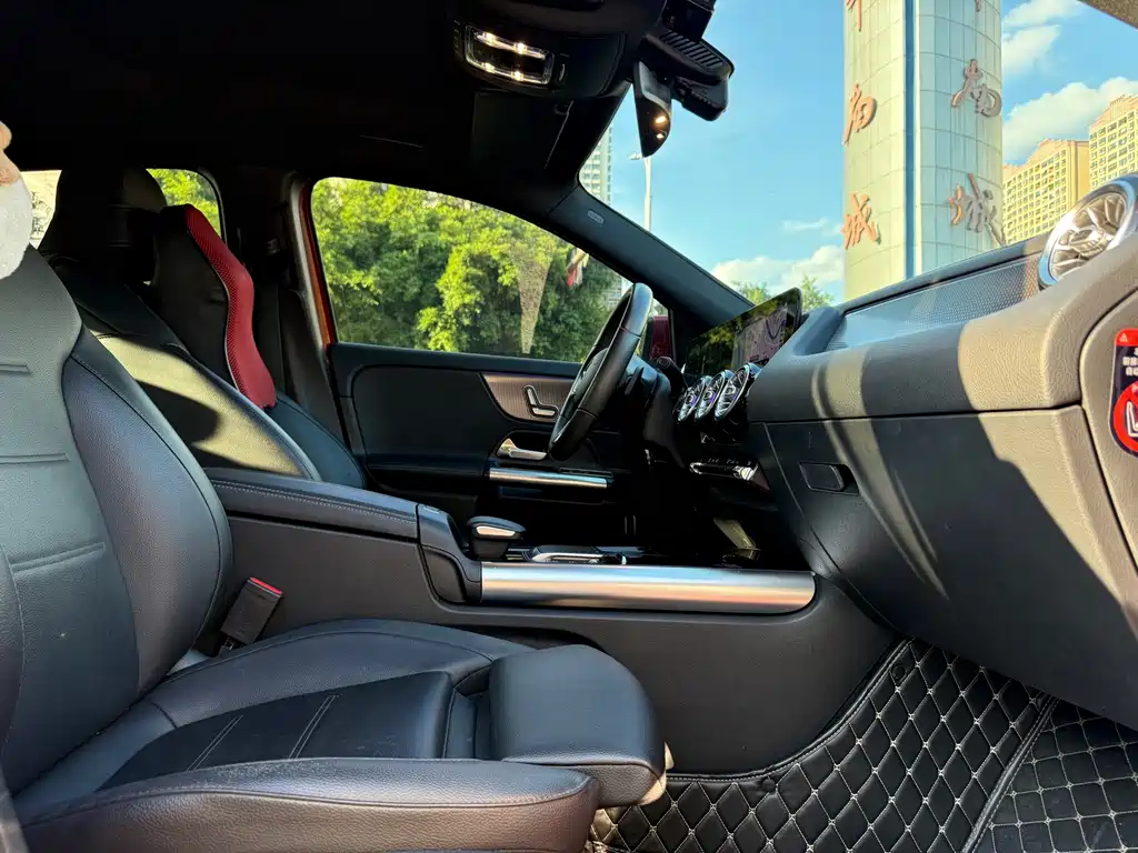 Mercedes-Benz GLA — миниатюра 13