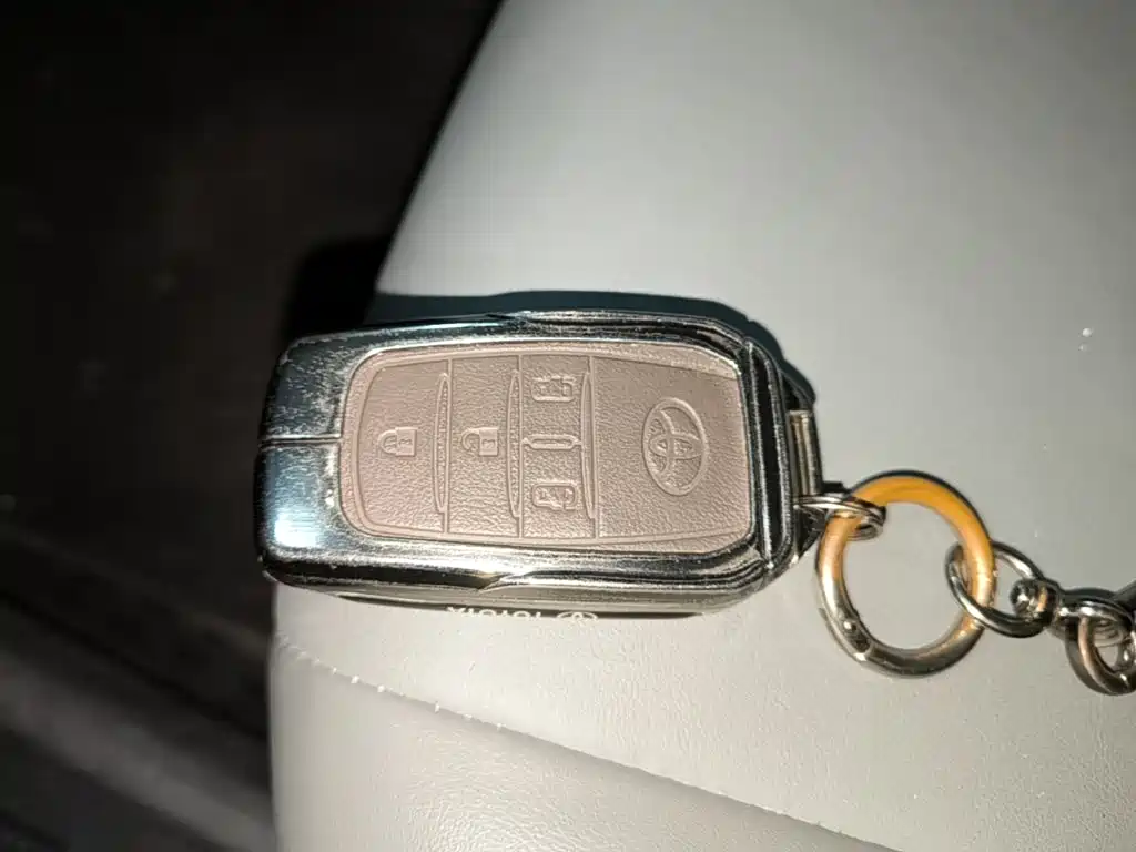 Toyota Granvia — миниатюра 9