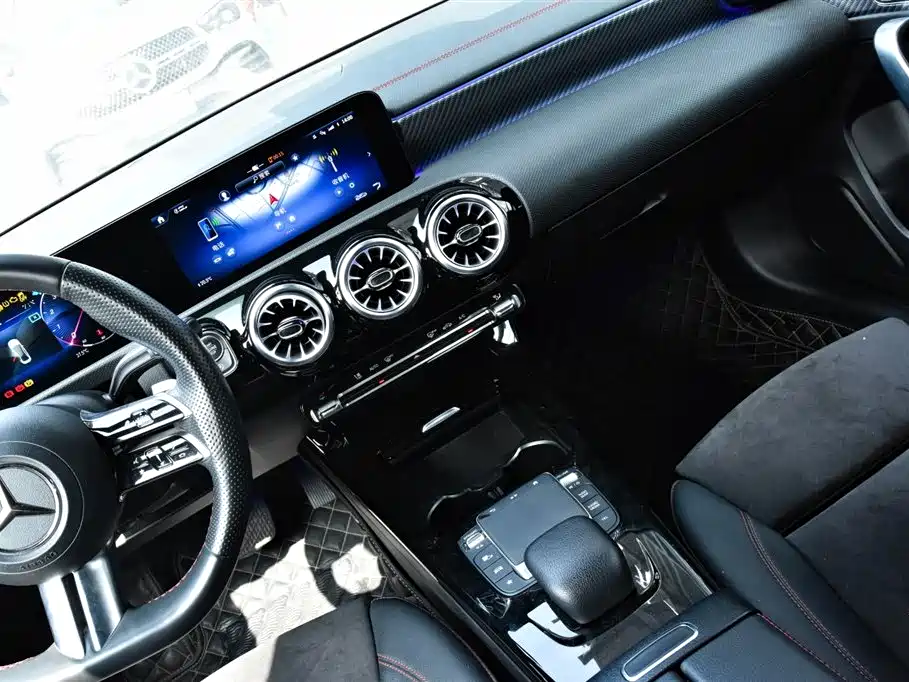 MERCEDES-BENZ A CLASS