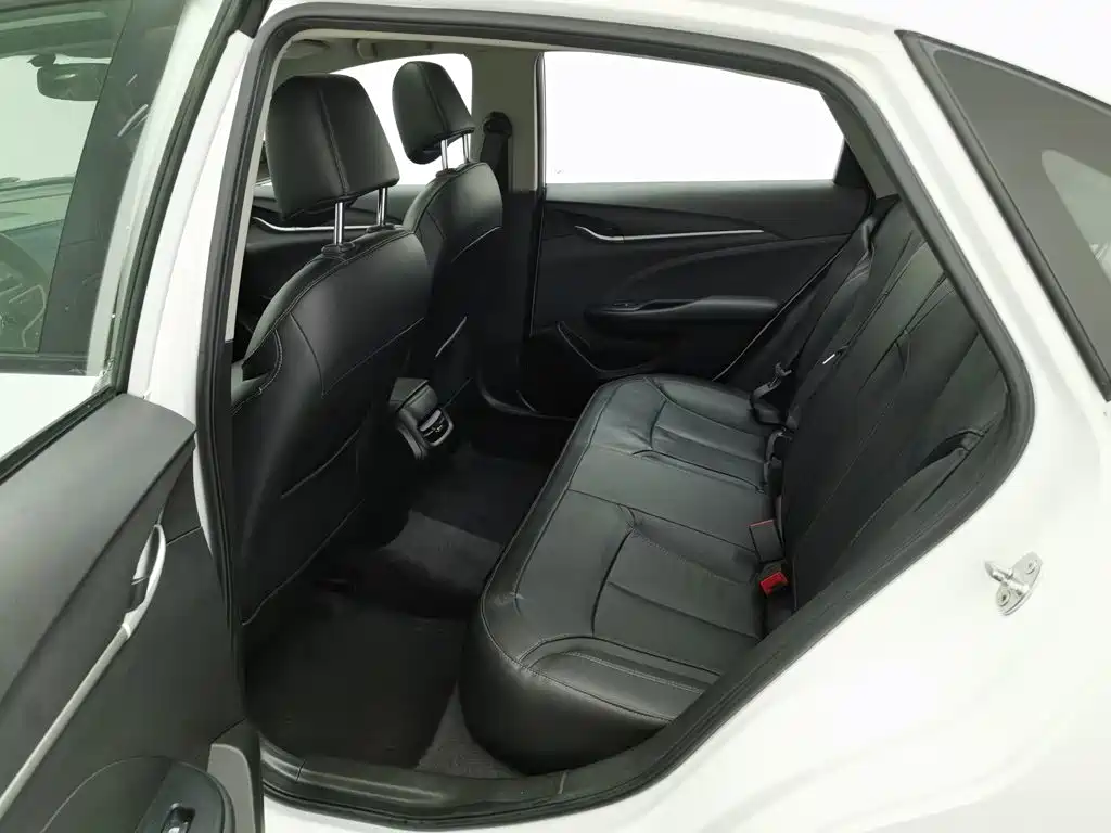 Buick Excelle — миниатюра 15
