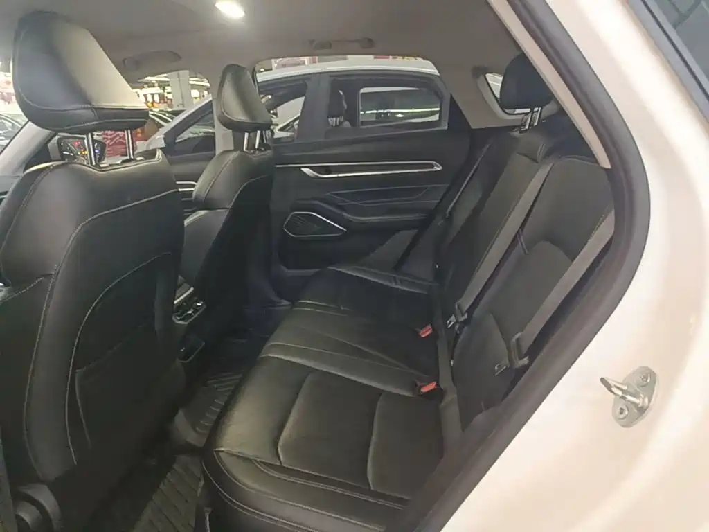 Geely Emgrand — миниатюра 17