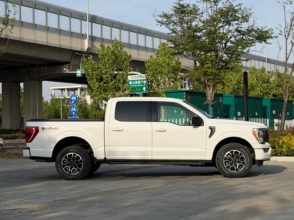 Ford F-150 2021 3.5T AT