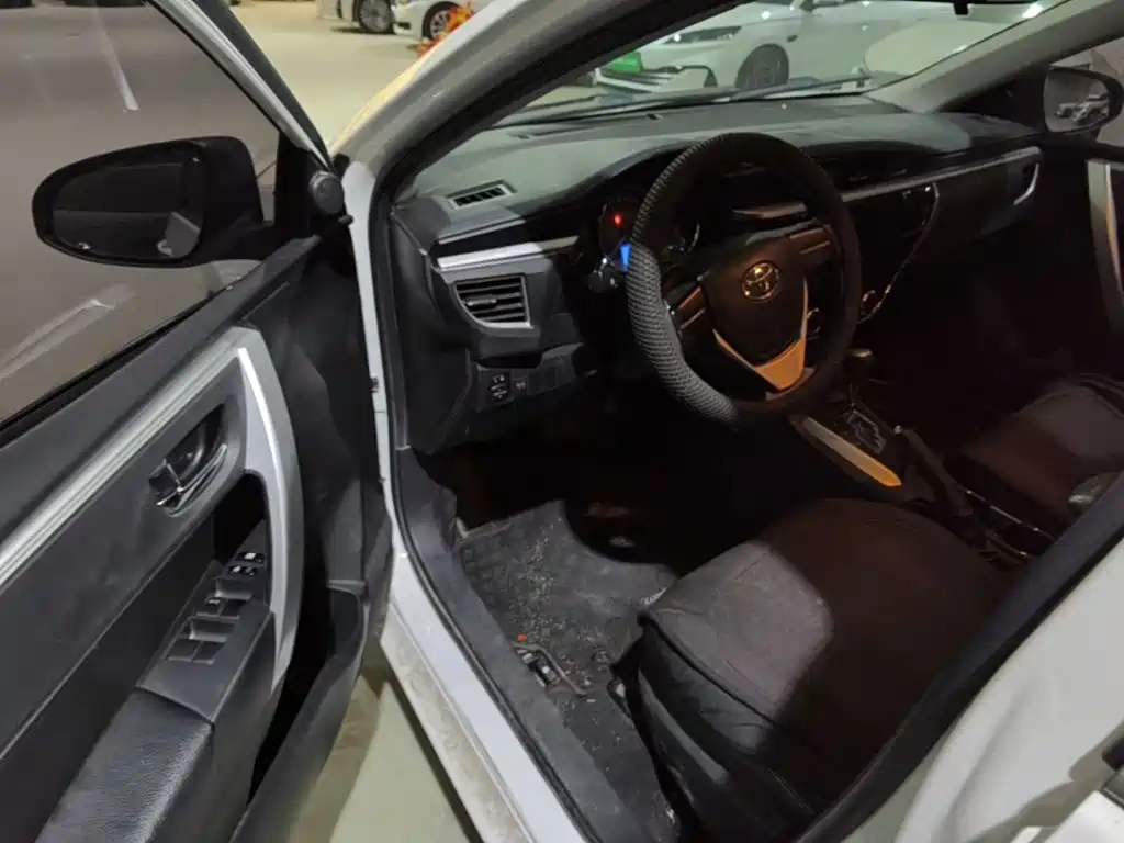 Toyota Corolla — миниатюра 12