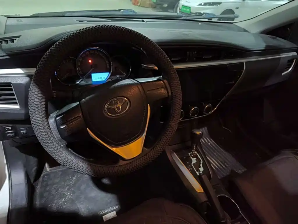 Toyota Corolla — миниатюра 5