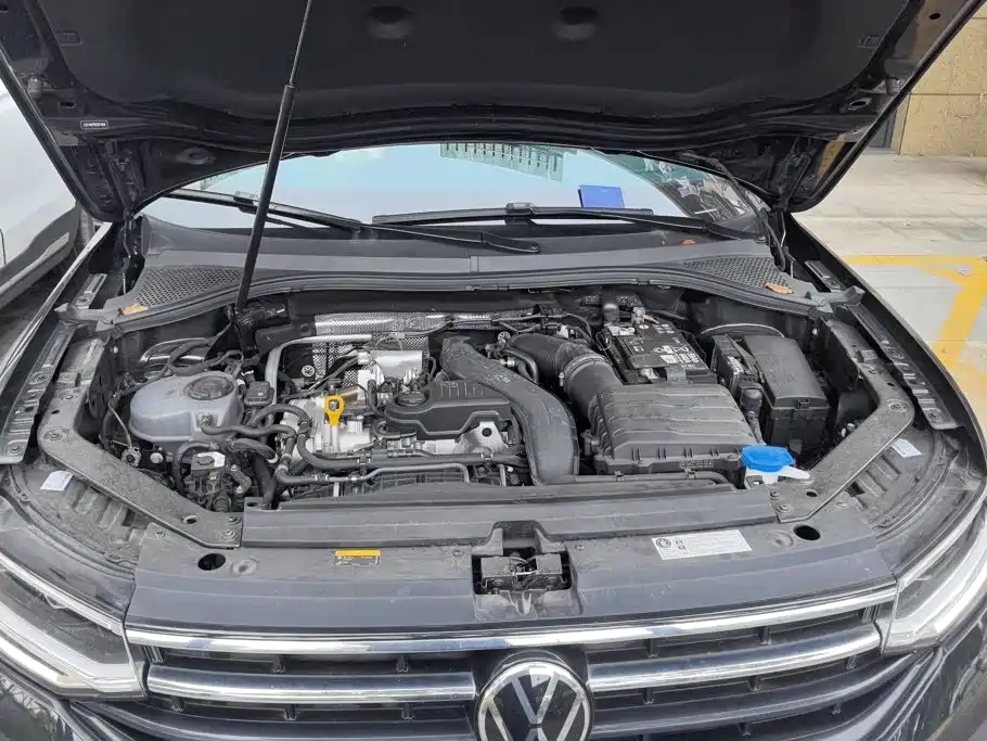 Volkswagen Tiguan L — миниатюра 10